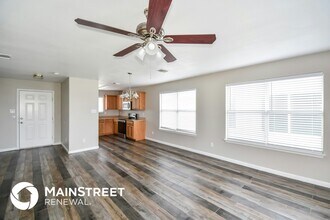 10 4th St W in Converse, TX - Building Photo - Building Photo