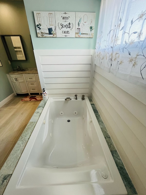 property at 8640 Rockland Dr