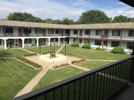 639 E 10th St, Unit C101