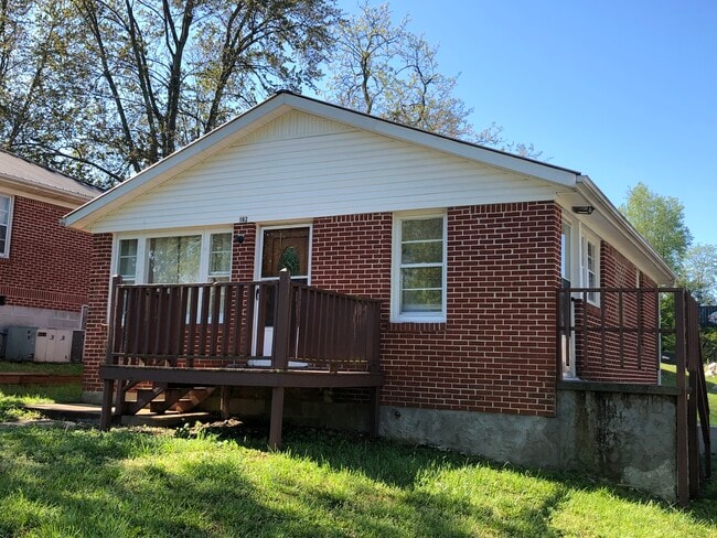 162 W 14th St in Cookeville, TN - Foto de edificio - Building Photo