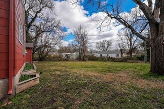1405 Edgemoor Dr in El Dorado, KS - Building Photo - Building Photo