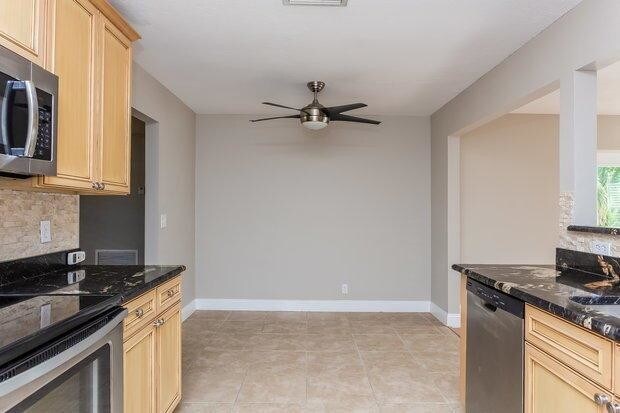 9104 Affirmed Ln in Boca Raton, FL - Foto de edificio - Building Photo