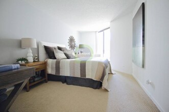 774 N Dearborn St in Chicago, IL - Building Photo - Building Photo