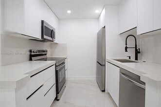 13250 SW 7th Ct in Pembroke Pines, FL - Building Photo - Building Photo