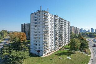 225 Van Horne Apartments in Toronto, ON - Building Photo