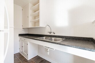 Roosevelt Apartments in Seattle, WA - Foto de edificio - Interior Photo