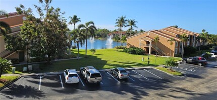 1240 Wildwood Lakes Blvd in Naples, FL - Building Photo - Building Photo