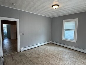 19 Covell St, Unit 1 in Providence, RI - Building Photo - Building Photo