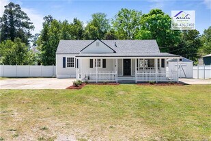 216 Facility Dr in Fayetteville, NC - Building Photo