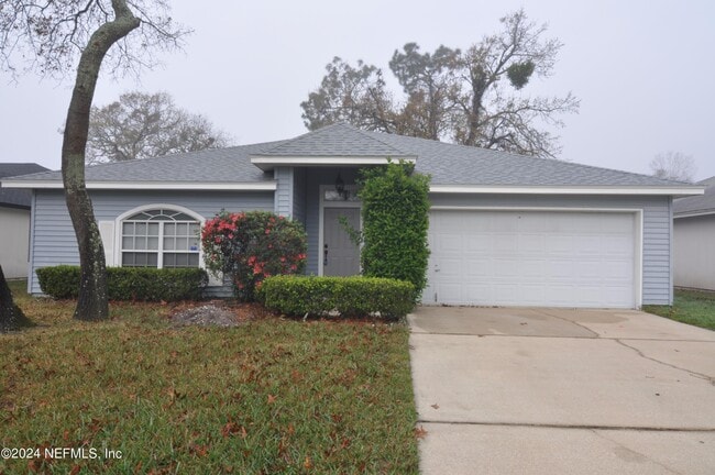 3336 Cancun Dr E