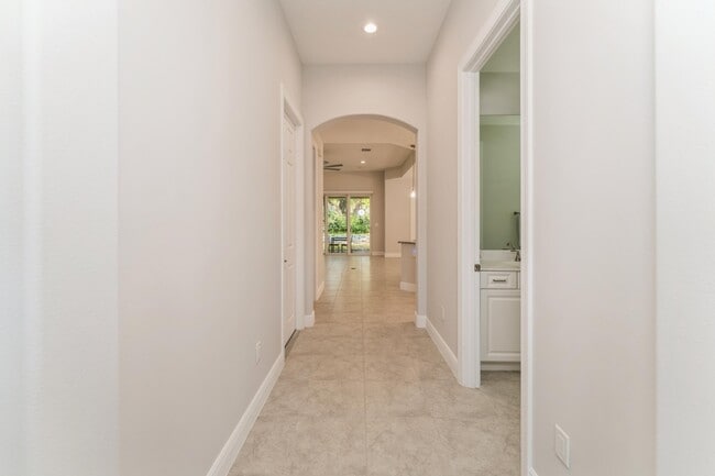 6100 Bella Rosa Ln in Vero Beach, FL - Building Photo - Building Photo
