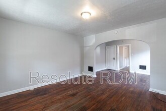 2916 Meredith Ave in Indianapolis, IN - Building Photo - Building Photo
