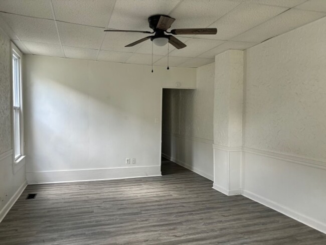 1303 Marshall Ave-Unit -1305 in Evansville, IN - Building Photo - Building Photo