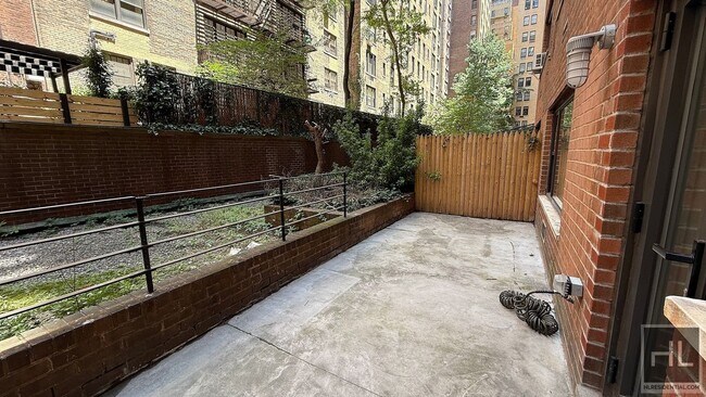 property at 405 E 56th St