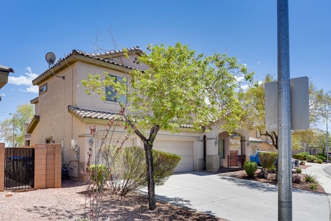 5840 Altissimo St in North Las Vegas, NV - Building Photo - Building Photo