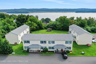 87 Delaware St in Glasco, NY - Building Photo