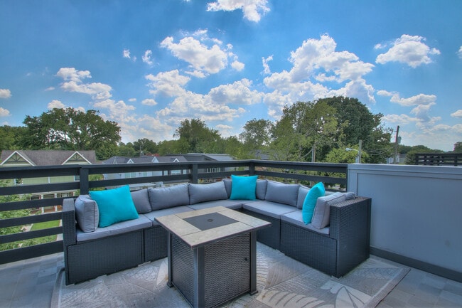 property at 1617 Straightway Ave