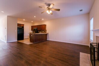 3851 Dylan Pl in Lexington, KY - Building Photo - Building Photo