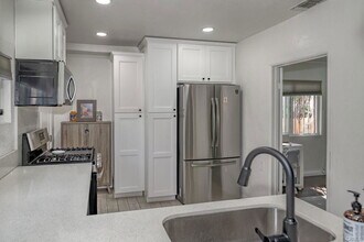 2417 W Ave 30 in Los Angeles, CA - Building Photo - Building Photo
