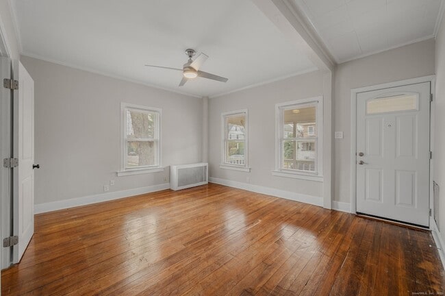 245 Willetts Ave in New London, CT - Building Photo - Building Photo