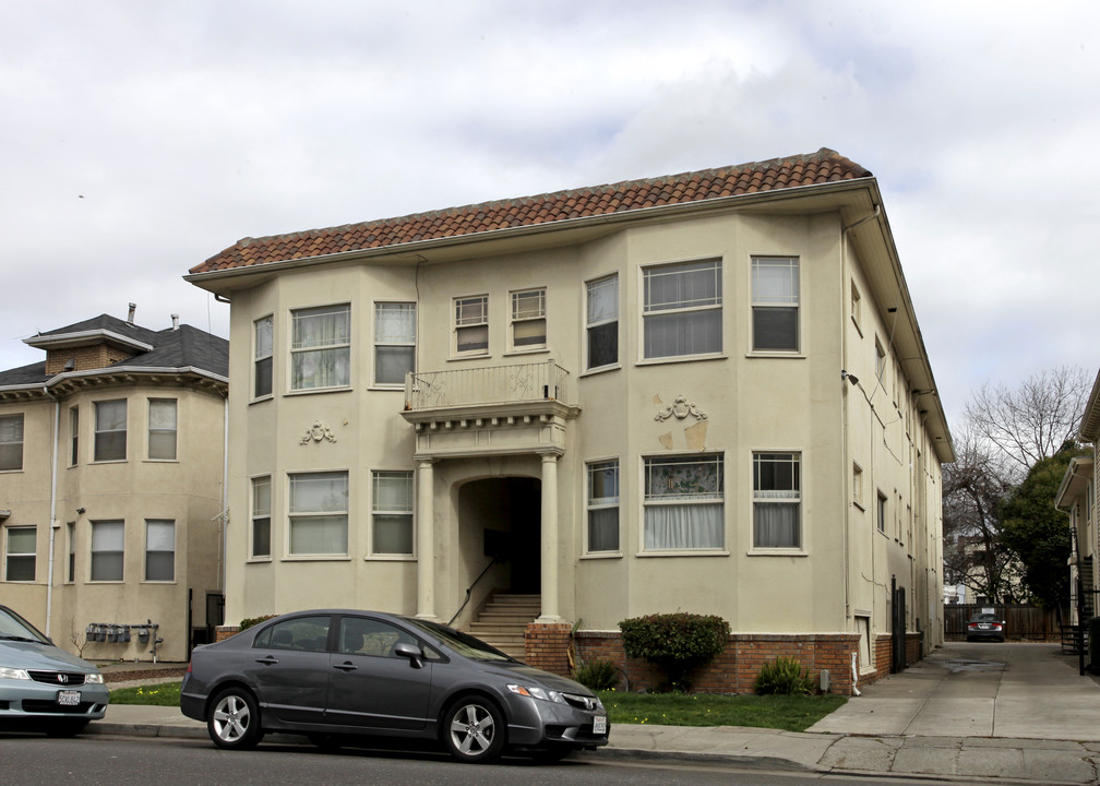 428-432 E 15th St in Oakland, CA - Foto de edificio