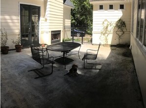 2528 Myrtle Ave in Baton Rouge, LA - Building Photo - Building Photo