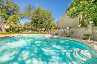 Canyon Oaks Apartments