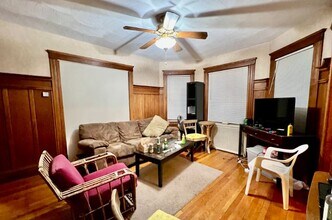 59 Quincy St, Unit 1 in Medford, MA - Building Photo - Building Photo