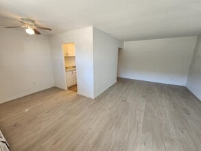 Oshawa Glen Developments Ltd in Oshawa, ON - Building Photo - Building Photo