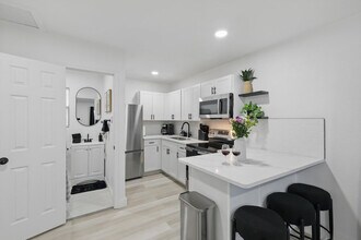 2336 Minnie St, Unit SI ID1514809P in Haltom City, TX - Foto de edificio - Building Photo