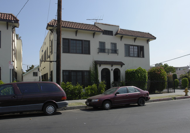 5548 Sierra Vista Ave in Los Angeles, CA - Building Photo - Building Photo