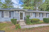 1747 Venetian Dr SW in Atlanta, GA - Building Photo - Building Photo