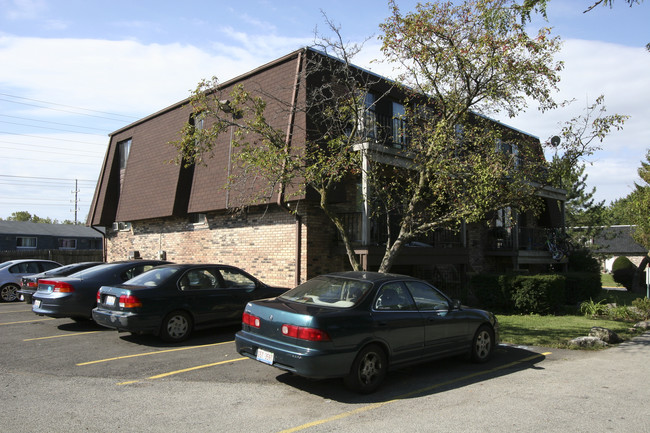 1685 Felten Rd in Aurora, IL - Building Photo - Building Photo