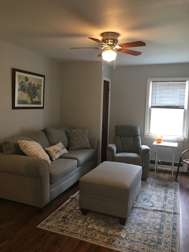 18 Aberdeen Dr, Unit 1
