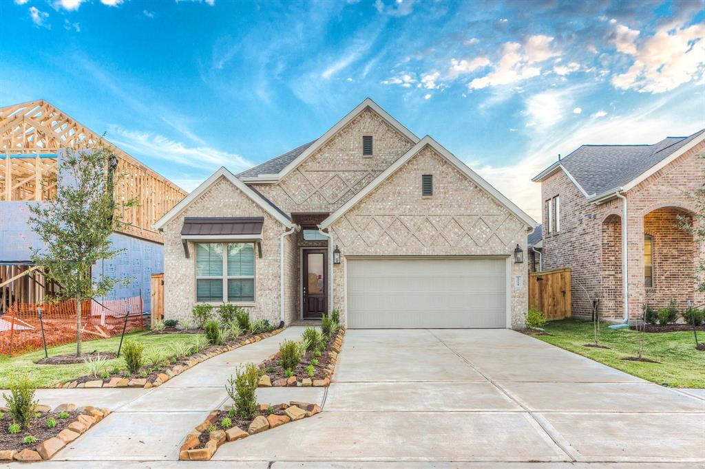 8718 Myrtle Bend Dr in Missouri City, TX - Building Photo