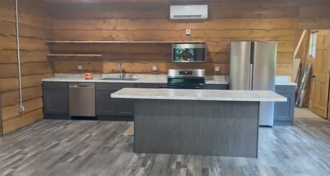 property at 2152 Twin Springs Rd