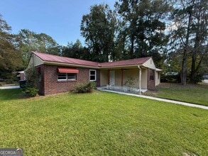 501 Patton Rd in Hinesville, GA - Building Photo - Building Photo