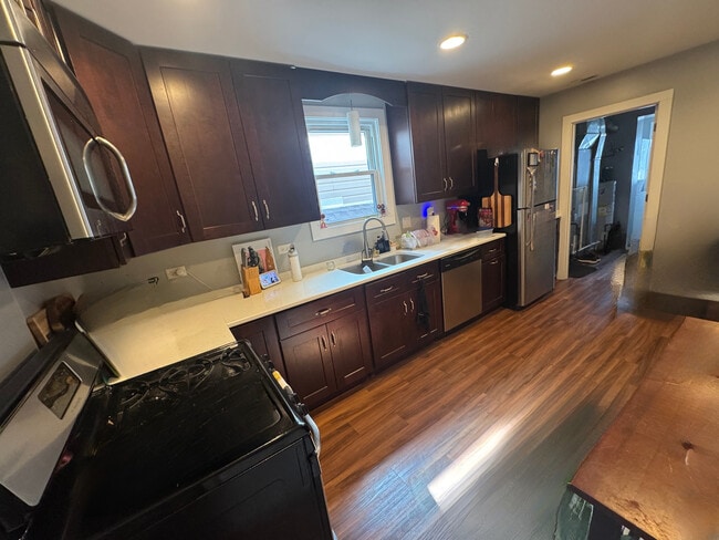 3232 N Elston Ave in Chicago, IL - Building Photo - Building Photo