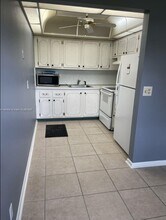 229 Windsor I in West Palm Beach, FL - Building Photo - Building Photo