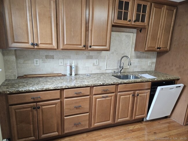 44-46-46 Hoyt St in Danbury, CT - Building Photo - Building Photo