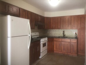 58-11 74th St-Unit -3 in Queens, NY - Building Photo - Building Photo