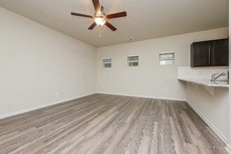 143 Preserve Dr in Newnan, GA - Foto de edificio - Building Photo