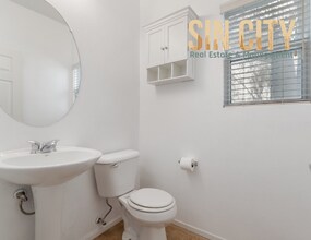 1236 Shades End Ave in North Las Vegas, NV - Building Photo - Building Photo