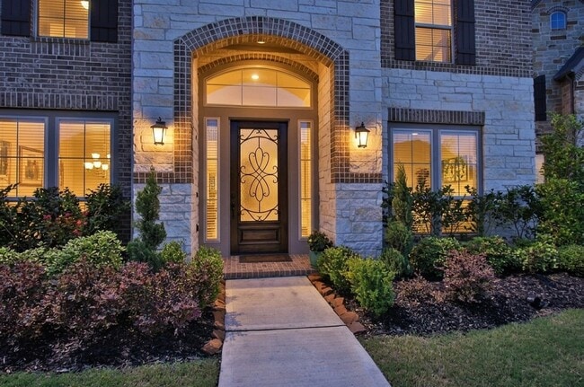 property at 27827 Ramble Rock Ct