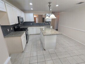 1016 Stacia's Way in Pflugerville, TX - Building Photo - Building Photo