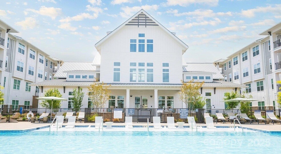 11023 Moonbug Ct, Unit Osprey in Charlotte, NC - Building Photo