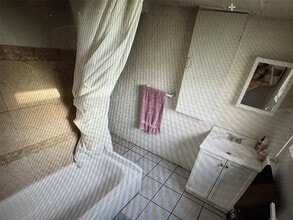 4109 Nelson Ave in Sarasota, FL - Foto de edificio - Building Photo