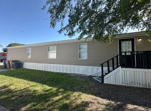 5902 Ayers St in Corpus Christi, TX - Building Photo - Building Photo