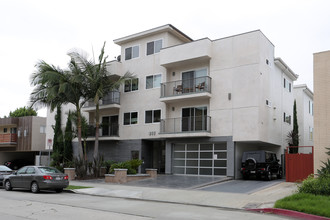 Bedford Villas in Los Angeles, CA - Building Photo - Primary Photo