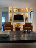 11201 NE 10th Ave in Biscayne Park, FL - Building Photo